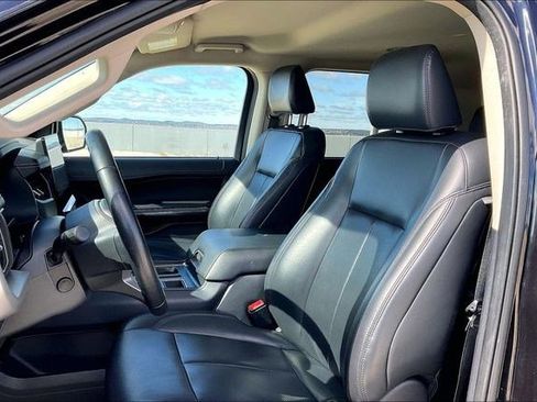 Used 2024 Ford Expedition Max XLT image 30