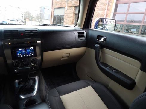 Used 2006 HUMMER H3 w/ Chrome Appearance Package image 20