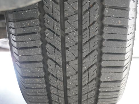 Used 2011 Toyota RAV4 2WD V6 w/ Base V6 Extra Value Pkg image 24