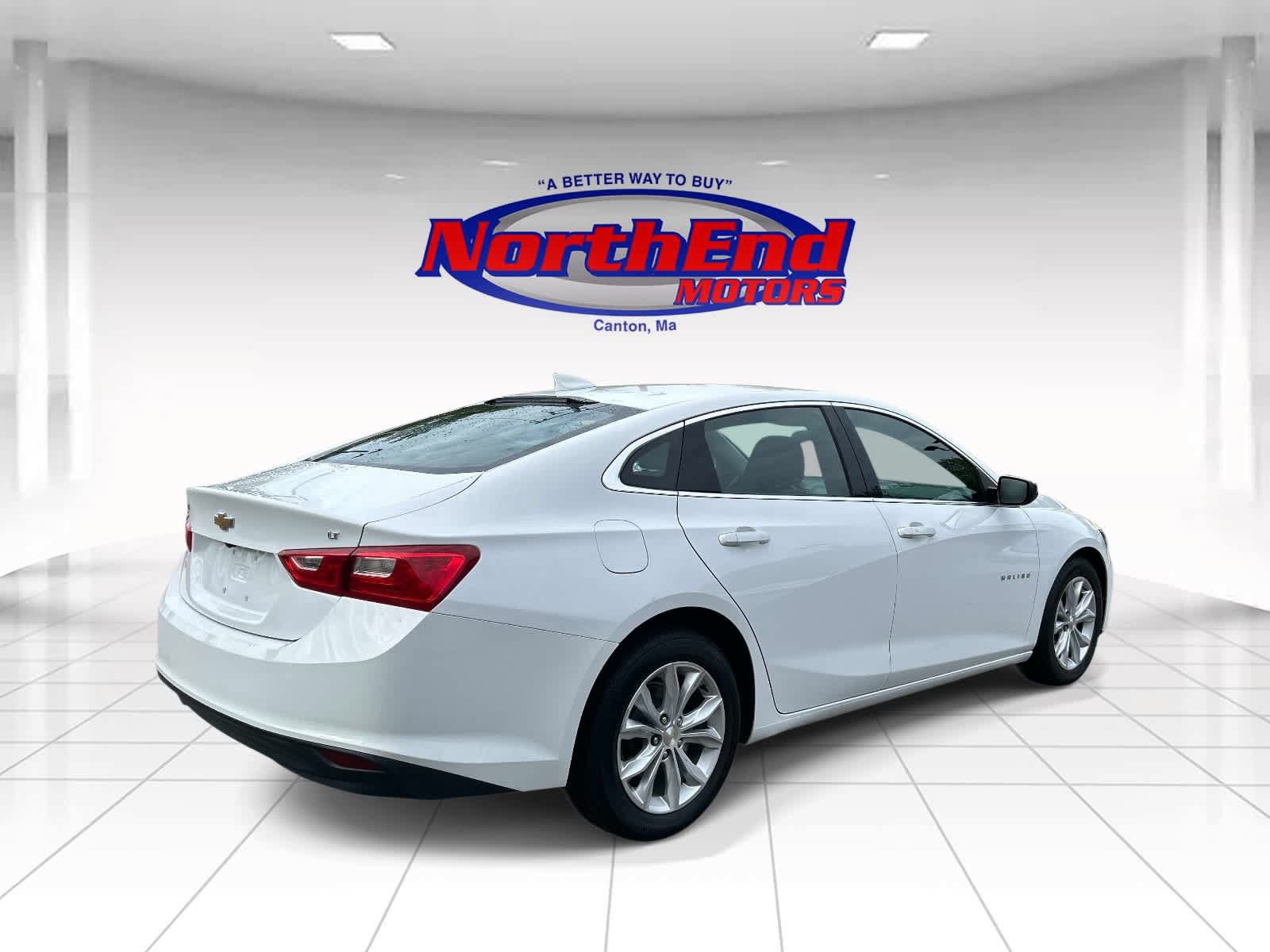 Used 2023 Chevrolet Malibu LT FWD image 3