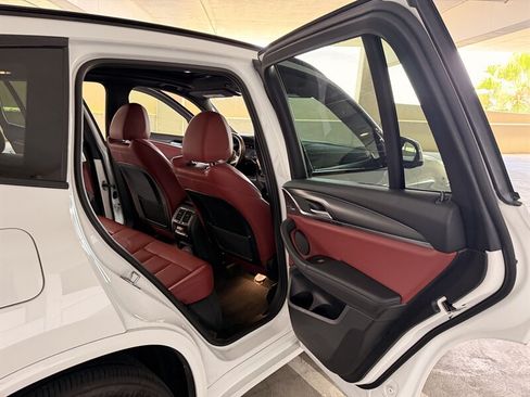 Used 2023 BMW X3 sDrive30i w/ M Sport Package RWD image 18