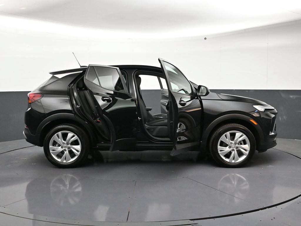 Certified 2026 Buick Encore GX Preferred AWD/4WD image 33