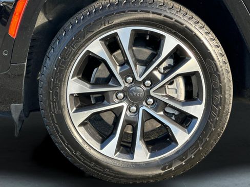 Used 2021 Jeep Grand Cherokee L Overland w/ Luxury Tech Group IV image 27