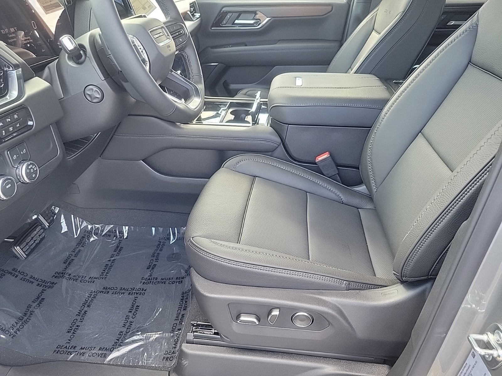 New 2026 GMC Yukon Denali w/ Sun & Power Step Package RWD image 10