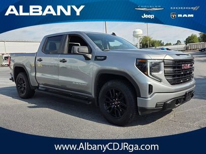 Used 2024 GMC Sierra 1500 Pro w/ Graphite Edition