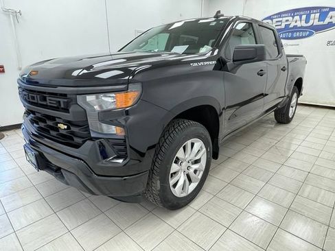 Certified 2024 Chevrolet Silverado 1500 Custom AWD/4WD image 17