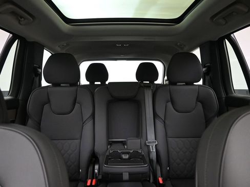 New 2026 Volvo XC90 B6 Plus w/ Protection Package Premier image 40