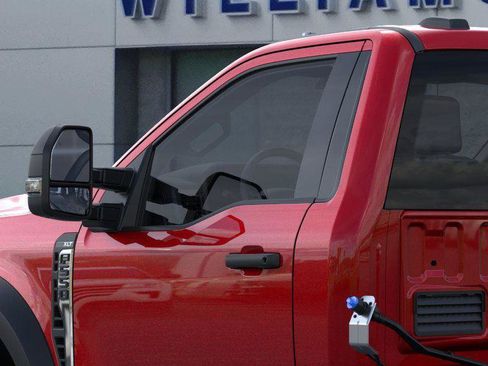 New 2026 Ford F550 XLT image 20