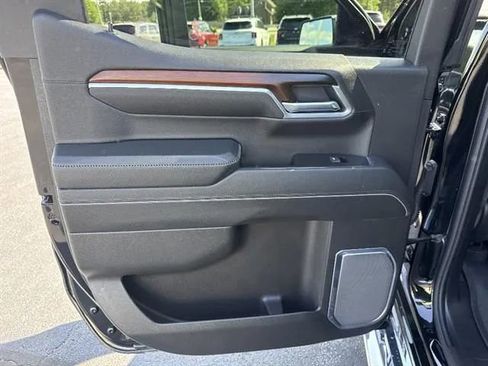 Used 2025 GMC Sierra 1500 Denali AWD/4WD image 15