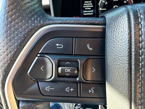 Used 2025 Toyota Tundra Limited w/ Power Package AWD/4WD image 39