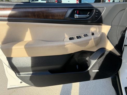 Used 2015 Subaru Outback 2.5i Limited image 28