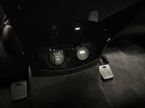 Used 2022 Kia Sorento SX image 31