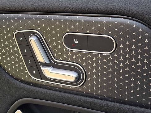 Used 2026 Mercedes-Benz GLA 250 4MATIC image 23