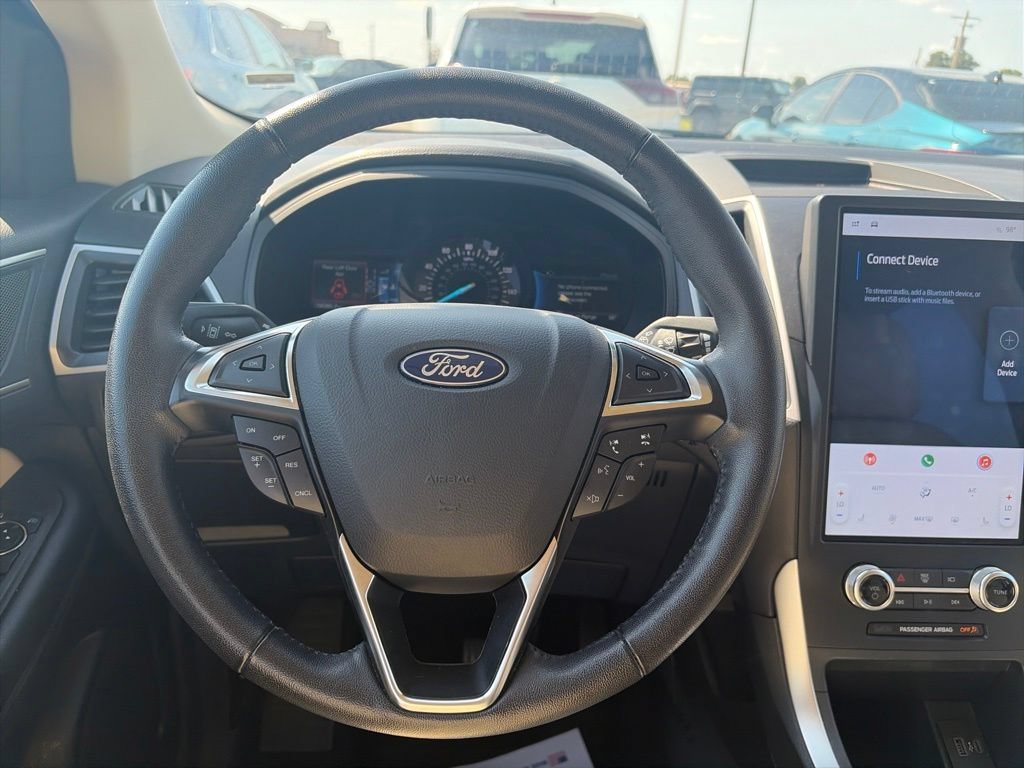 Used 2024 Ford Edge SEL AWD/4WD image 15