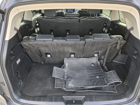 Used 2019 Subaru Ascent Limited image 14