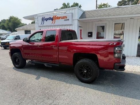 Used 2018 Chevrolet Silverado 1500 LT w/ All Star Edition AWD/4WD image 11