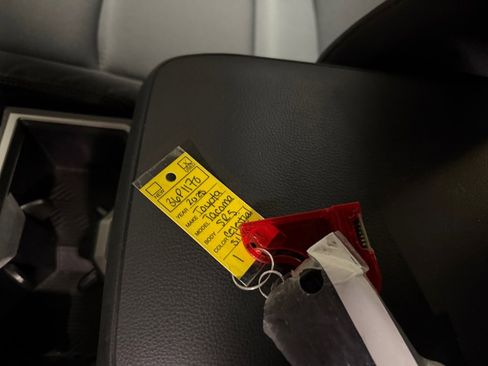 Used 2025 Toyota Tacoma SR5 image 37