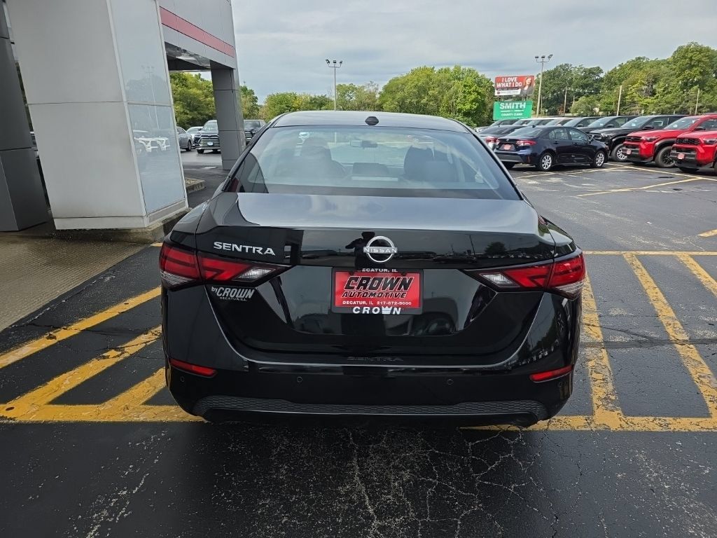 Used 2025 Nissan Sentra SV w/ Trunk Package FWD image 4