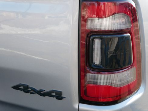 Used 2021 RAM 1500 Laramie image 17