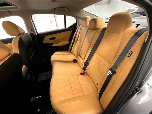 New 2025 Nissan Sentra SV w/ SV Premium Package FWD image 31