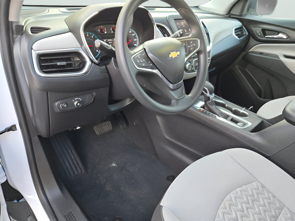 Certified 2024 Chevrolet Equinox LS FWD image 25