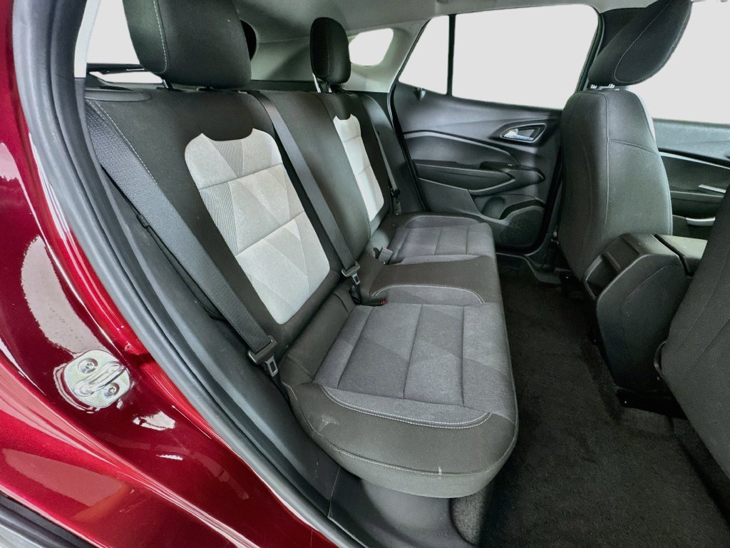 Used 2025 Chevrolet Trax LS w/ LS Convenience Package FWD image 26
