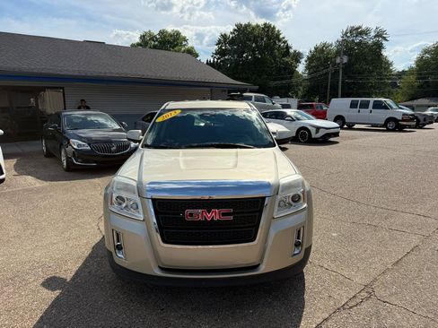 Used 2013 GMC Terrain SLE FWD image 2