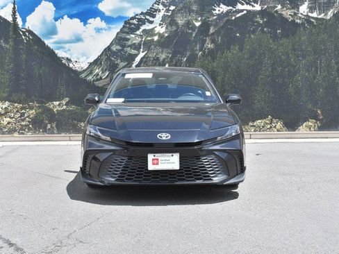 Certified 2025 Toyota Camry SE FWD image 5