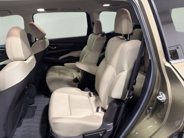Certified 2025 Subaru Ascent Premium AWD/4WD image 28