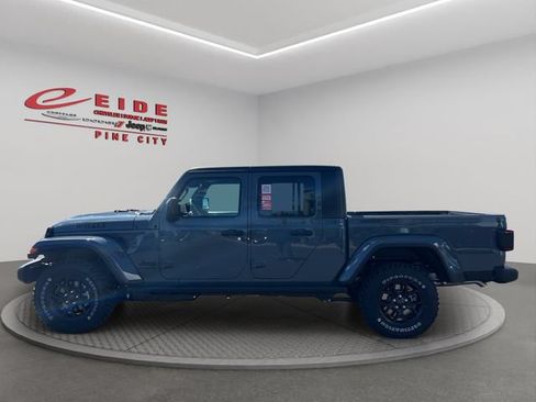 New 2026 Jeep Gladiator Sport AWD/4WD image 33