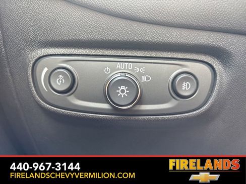 Used 2021 Chevrolet Equinox Premier image 17