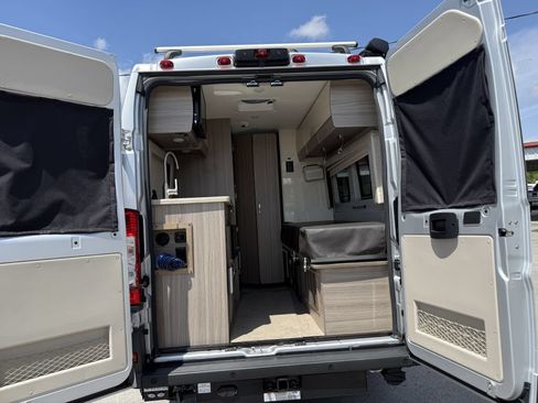 Used 2021 RAM ProMaster 3500 w/ Convenience Group FWD image 21