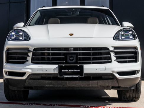 Certified 2023 Porsche Cayenne Platinum Edition AWD/4WD image 8