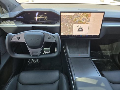 Used 2022 Tesla Model X Plaid AWD/4WD image 8