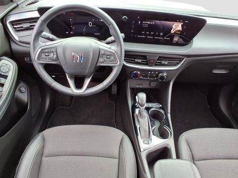 Used 2024 Buick Encore GX Preferred w/ Comfort Package image 7
