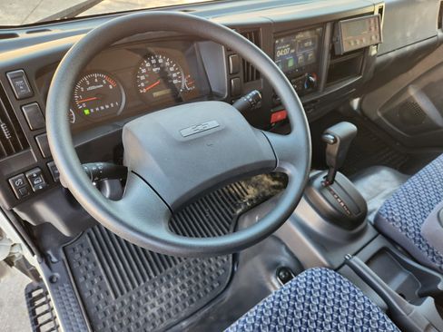 New 2024 Chevrolet Low Cab Forward image 29