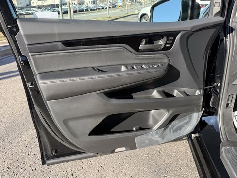 New 2026 Honda Odyssey Touring image 19