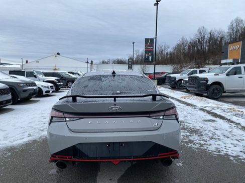 Used 2023 Hyundai Elantra N image 3