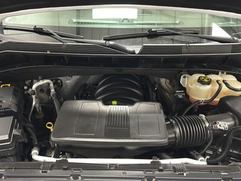 Used 2021 Chevrolet Silverado 1500 LT Trail Boss w/ Convenience Package II AWD/4WD image 28