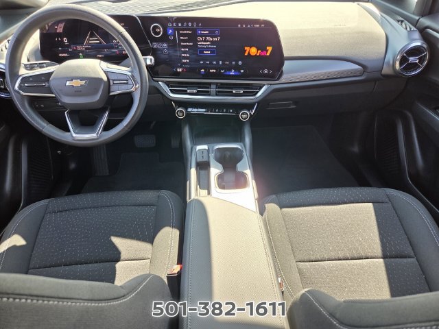 Used 2025 Chevrolet Equinox EV LT FWD image 13