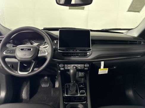 New 2026 Jeep Compass Limited image 12