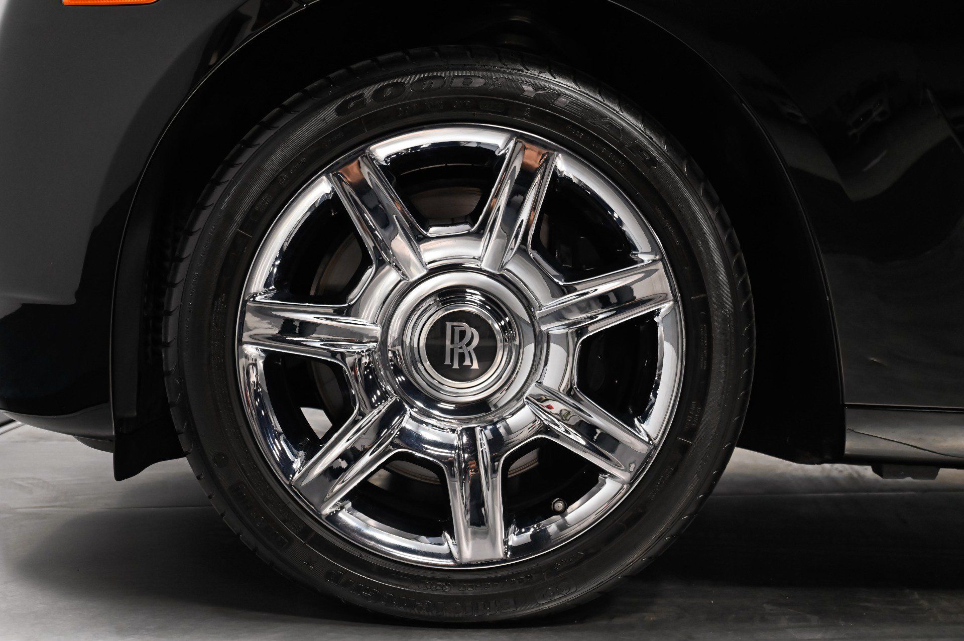 Used 2012 Rolls-Royce Ghost RWD image 60