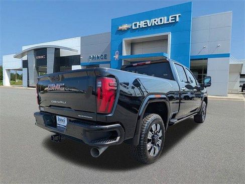 New 2025 GMC Sierra 2500 Denali w/ Denali Reserve Package image 4