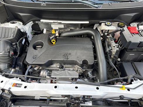 Used 2025 GMC Terrain Elevation image 8