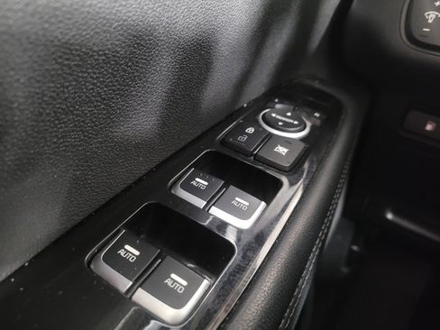 Used 2019 Kia Sorento EX image 27