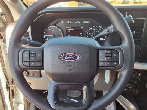 New 2026 Ford F350 XLT w/ FX4 Off-Road Package image 17