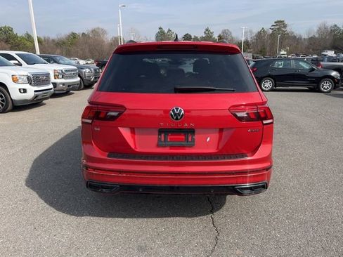 Used 2024 Volkswagen Tiguan SE R-Line image 6