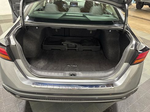 Used 2022 Nissan Altima 2.5 SV FWD image 13
