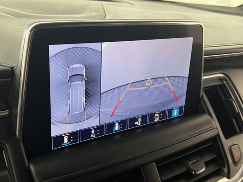 Used 2021 Chevrolet Tahoe Z71 w/ Z71 Signature Package image 28