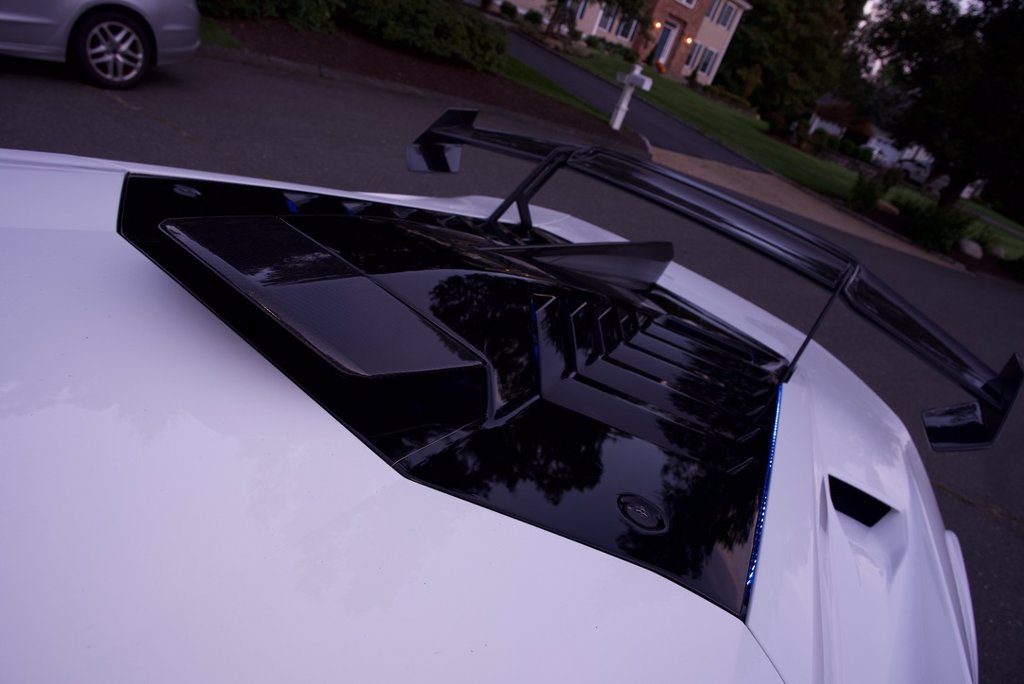 Used 2022 Lamborghini Huracan STO RWD image 39